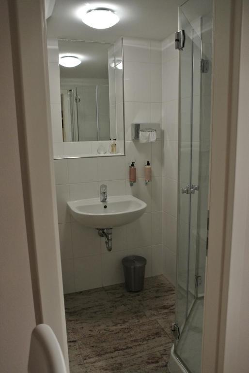 Hotel Fuchs "Life-Style Mit Night-Life" Saarbrücken Pokoj fotografie
