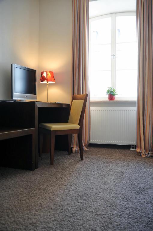 Hotel Fuchs "Life-Style Mit Night-Life" Saarbrücken Pokoj fotografie